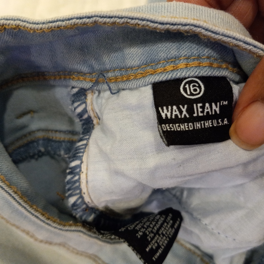 Jeans - Picture 3 of 3
